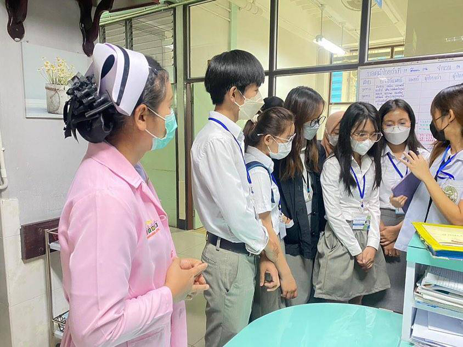 Pharmacy students from University of Puthisastra, Cambodia visit Srinagarind Hospital
