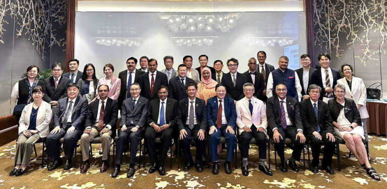 KKU-MD ex-dean attends Vietnam National Conference on Obstetrics and Gynecology 2023.